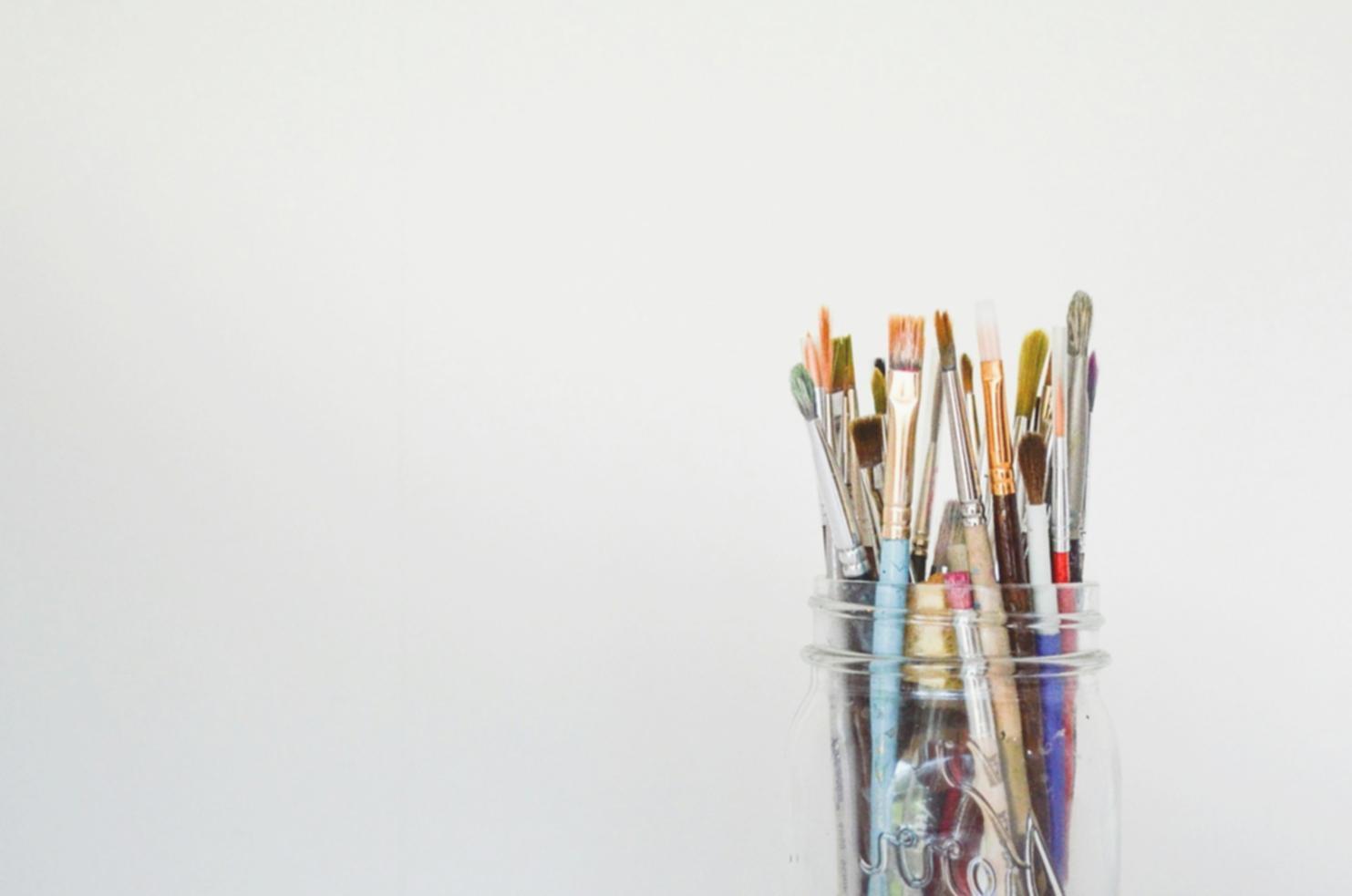 Set di materiali artistici per disegno di natura morta
